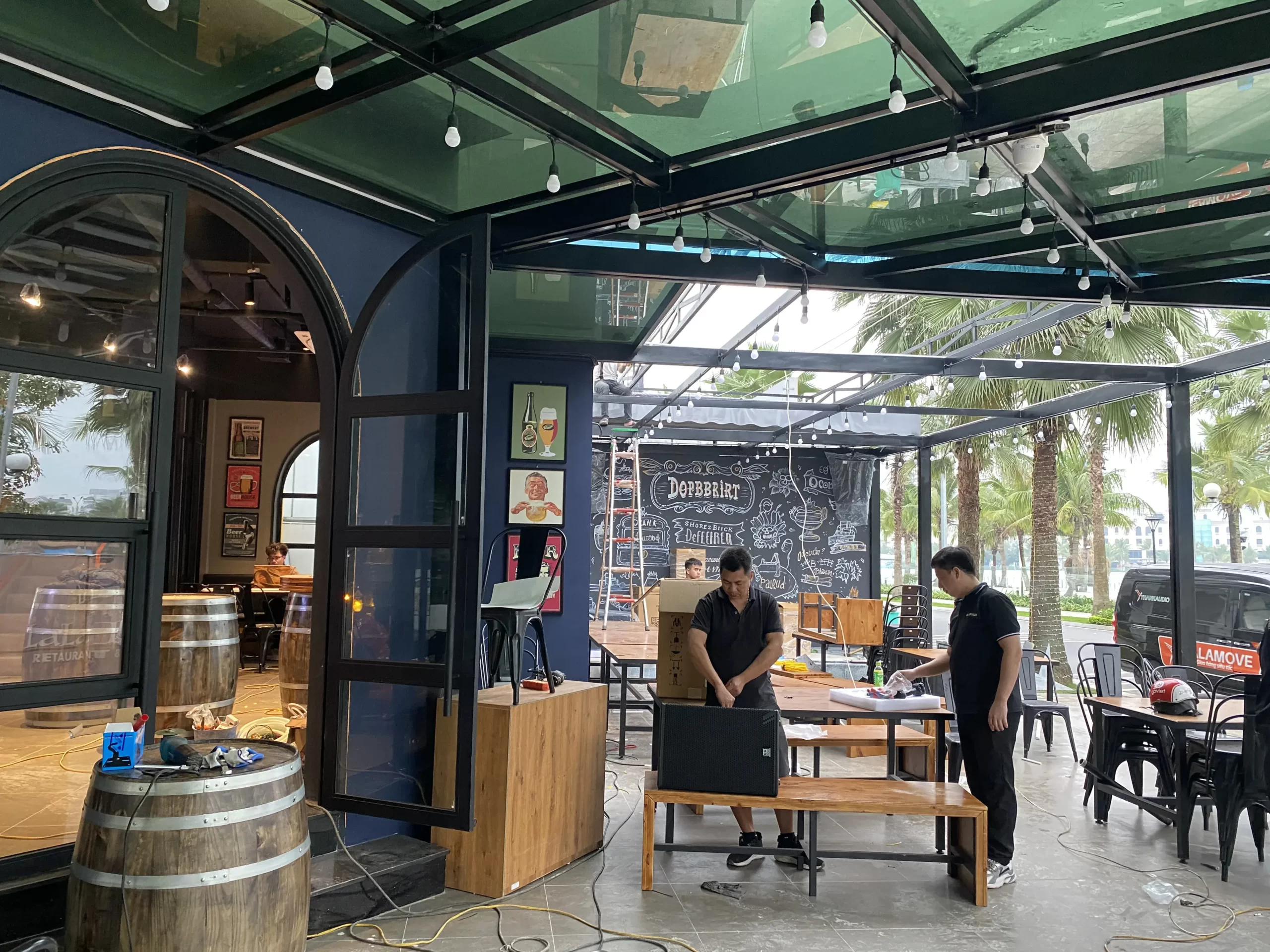 Badoosound BT-12 dòng loa đa năng cân mọi thử thách 3 Lala-beer-ocen-park (6)