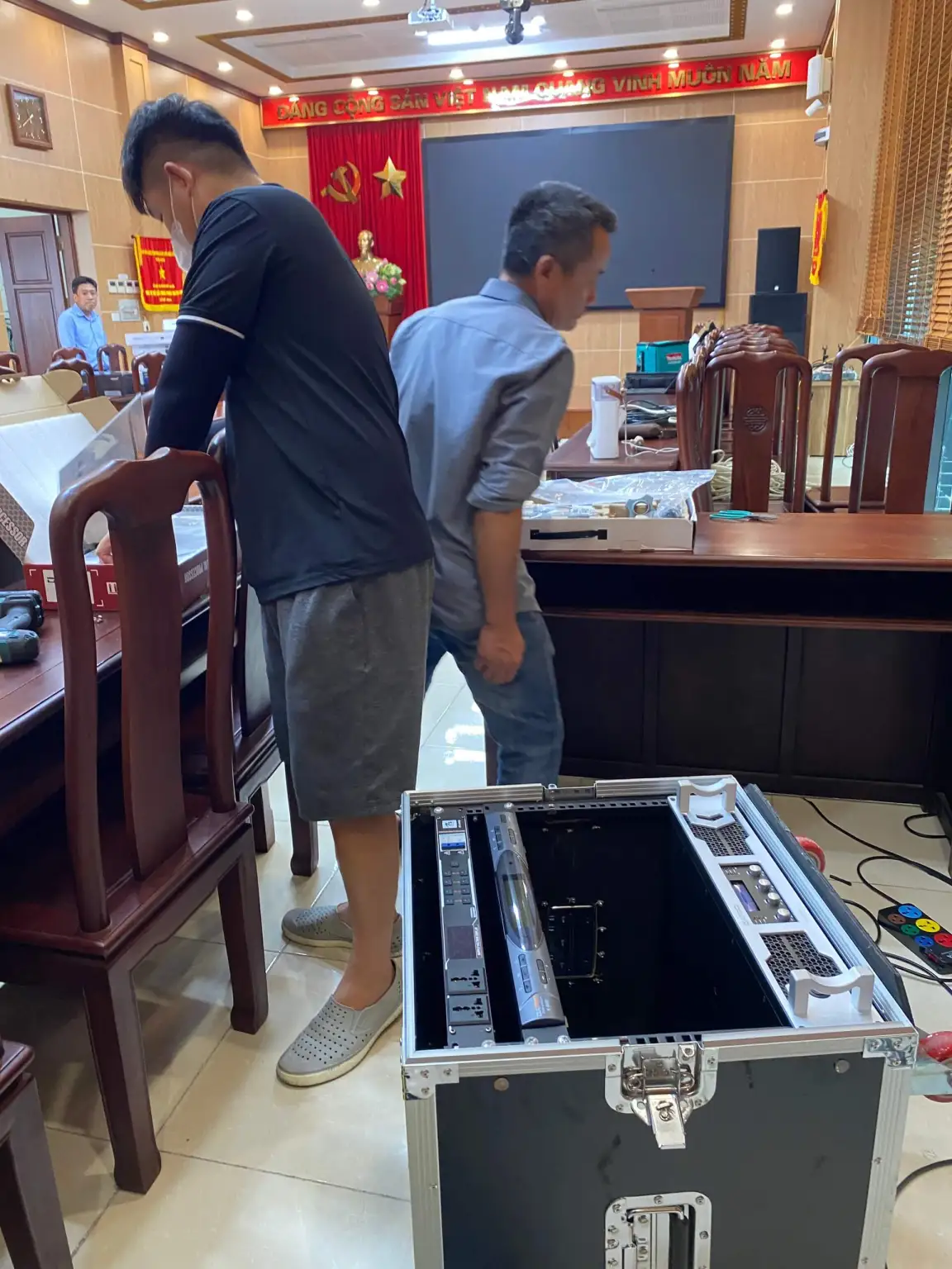 Dự án âm thanh hội trường Sở Nội Vụ Hà Nội 6 Du-an-so-noi-vu-ha-noi-12